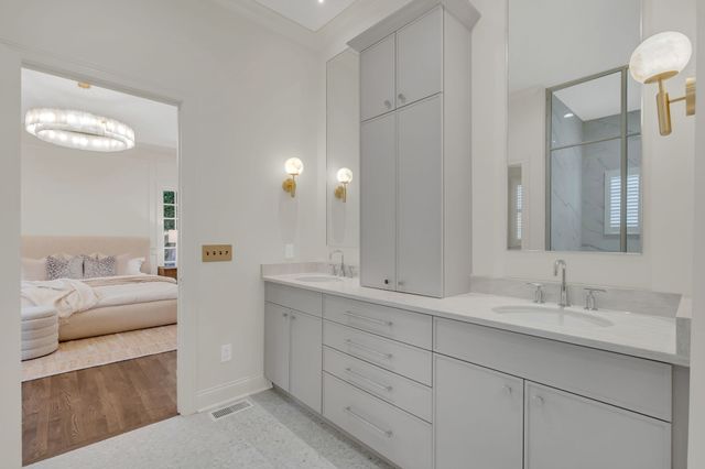 53 Whitworth Blvd, Nashville, TN 37205