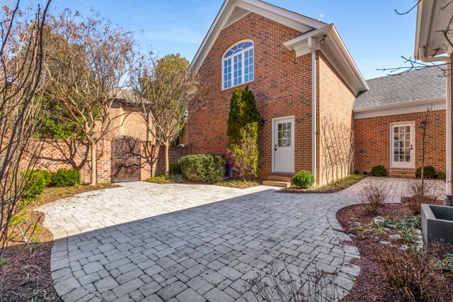 53 Whitworth Blvd, Nashville, TN 37205