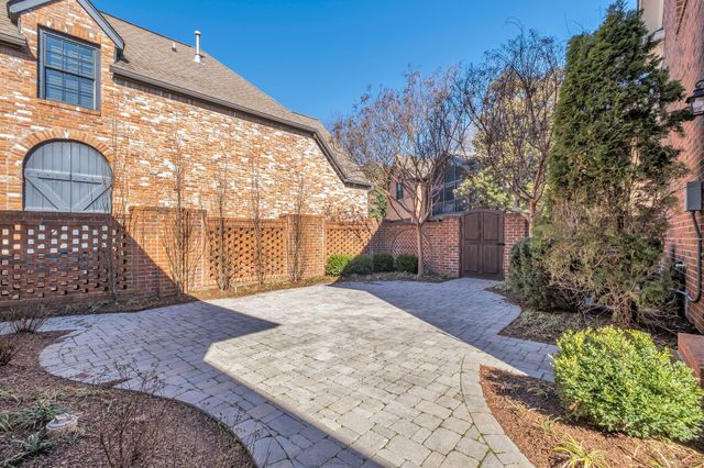 53 Whitworth Blvd, Nashville, TN 37205