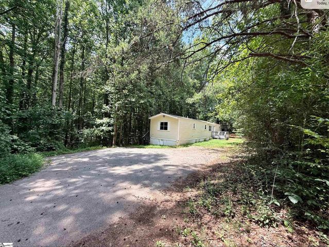 65 Randall Drive, Taylors, SC 29687