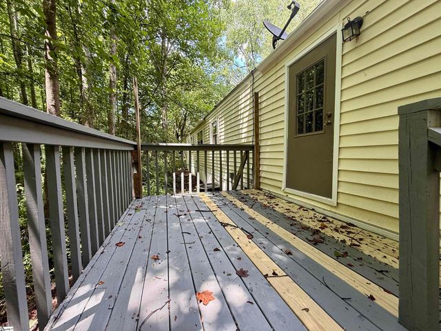 65 Randall Drive, Taylors, SC 29687