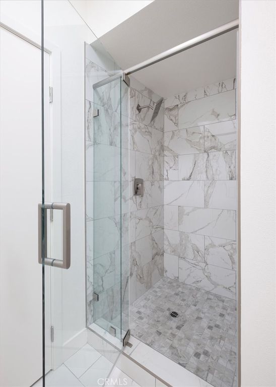 Image 20 of property listing at 14159 Dickens Street 110, Sherman Oaks, CA 91423