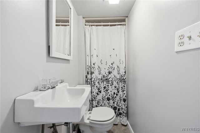 186 Crowley Avenue, Buffalo, NY 14207