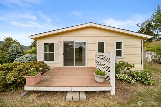 756 Totem Pole Road, Manson, WA 98831