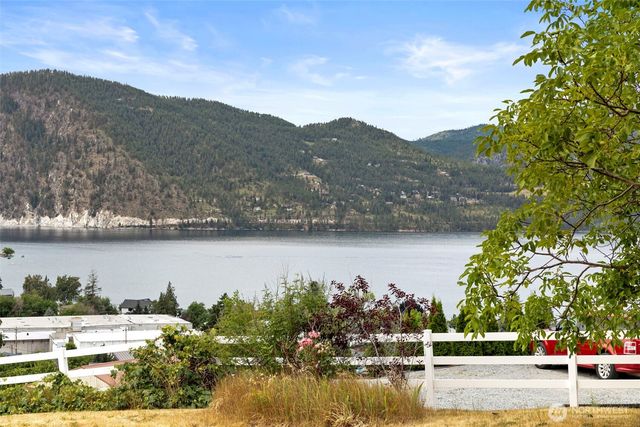 756 Totem Pole Road, Manson, WA 98831