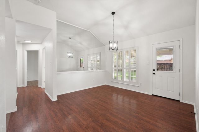 1627 Wintercrest Road, Grand Prairie, TX 75052
