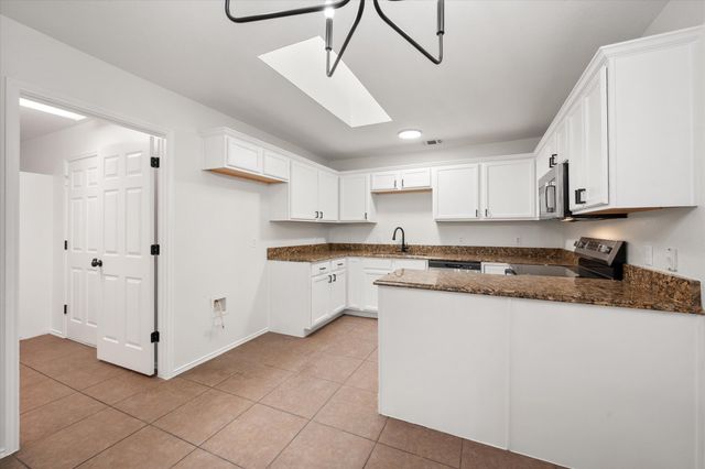 1627 Wintercrest Road, Grand Prairie, TX 75052