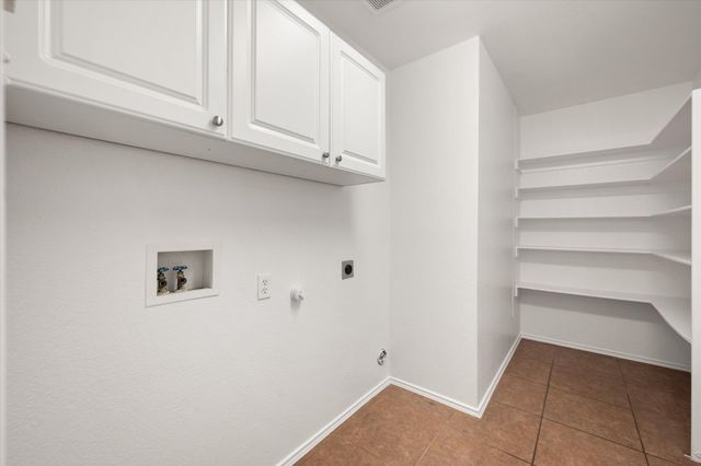 1627 Wintercrest Road, Grand Prairie, TX 75052