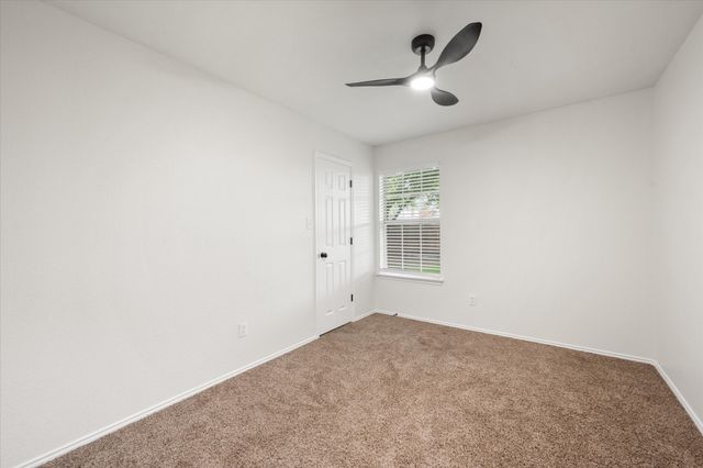 1627 Wintercrest Road, Grand Prairie, TX 75052