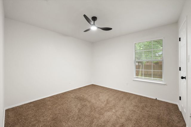 1627 Wintercrest Road, Grand Prairie, TX 75052