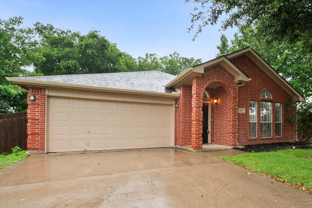 1627 Wintercrest Road, Grand Prairie, TX 75052