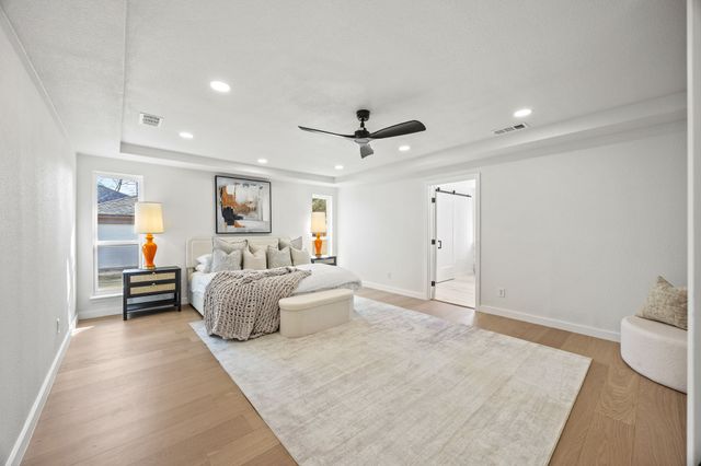 2 Sandra Drive, Heath, TX 75032