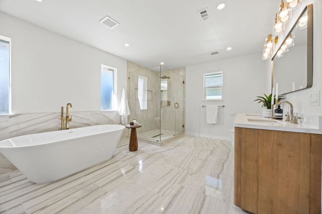 2 Sandra Drive, Heath, TX 75032