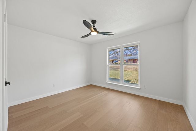 2 Sandra Drive, Heath, TX 75032