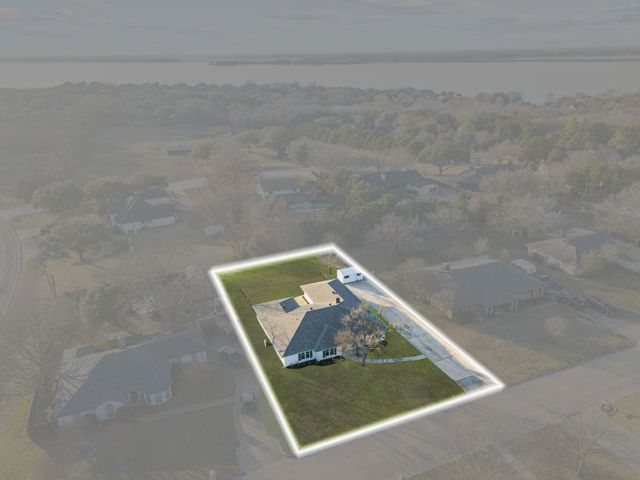 2 Sandra Drive, Heath, TX 75032