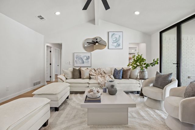 2 Sandra Drive, Heath, TX 75032