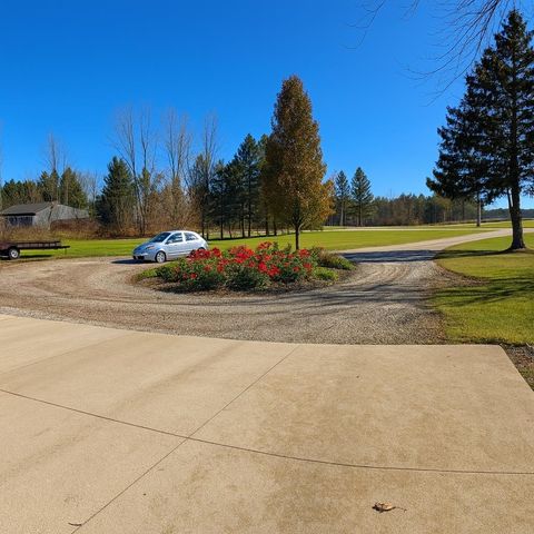 3815 Roehrs Road, Beaverton, MI 48612