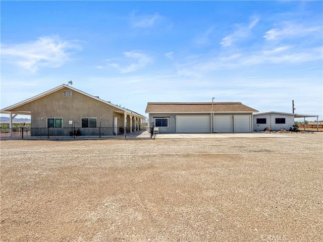 4881 Hidden Beaches Drive, Blythe, CA 92225
