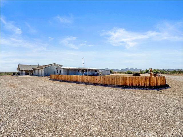 4881 Hidden Beaches Drive, Blythe, CA 92225