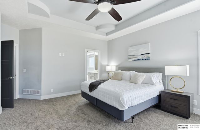 7810 N 167th Street, Bennington, NE 68007