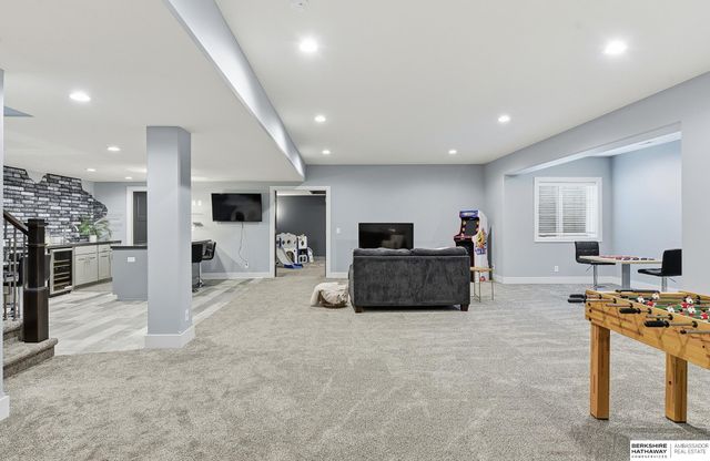 7810 N 167th Street, Bennington, NE 68007