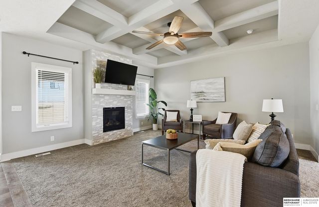 7810 N 167th Street, Bennington, NE 68007