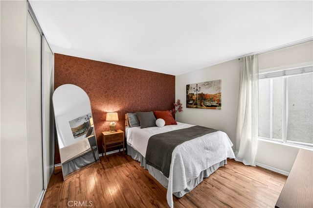 15020 Victory Boulevard 104, Van Nuys, CA 91411