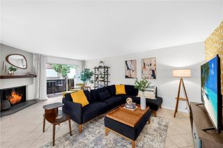 15020 Victory Boulevard 104, Van Nuys, CA 91411
