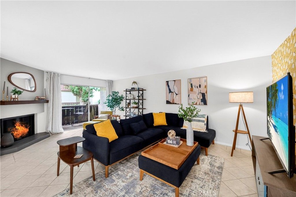 15020 Victory Boulevard 104, Van Nuys, CA 91411