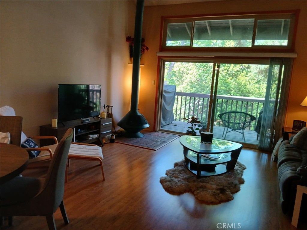 7890 17 P E Spring Street 17P, Long Beach, CA 90815 — photo 2