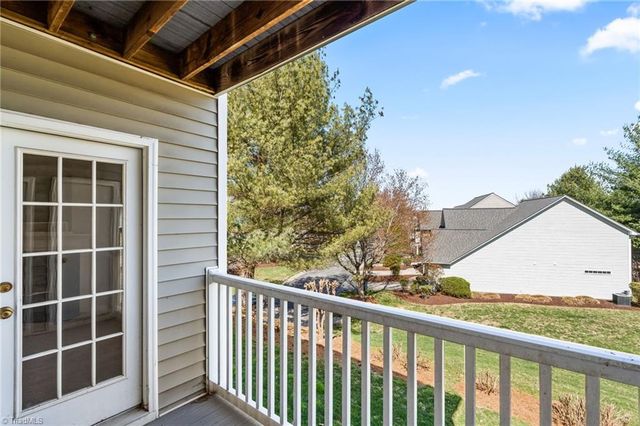 722 Scholastic Court, Winston-salem, NC 27106