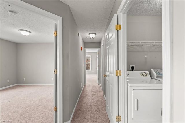 722 Scholastic Court, Winston-salem, NC 27106