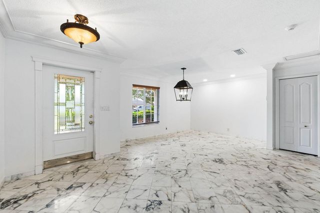 7221 SW 7th Street, Plantation, FL 33317