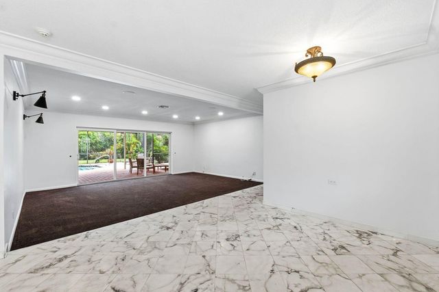 7221 SW 7th Street, Plantation, FL 33317
