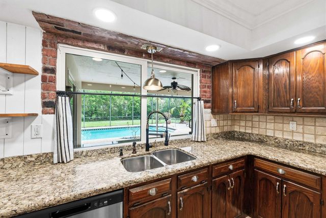 7221 SW 7th Street, Plantation, FL 33317