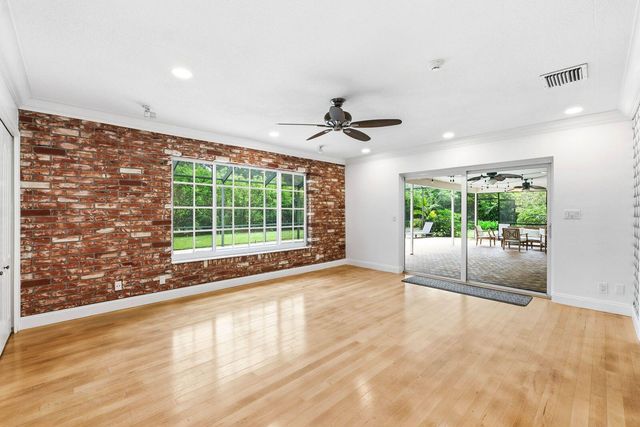 7221 SW 7th Street, Plantation, FL 33317
