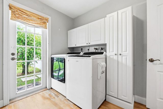 7221 SW 7th Street, Plantation, FL 33317