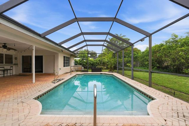7221 SW 7th Street, Plantation, FL 33317