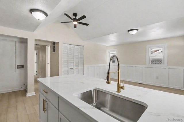 15439 Edgeworth Street, Monroe Charter Township, MI 48161