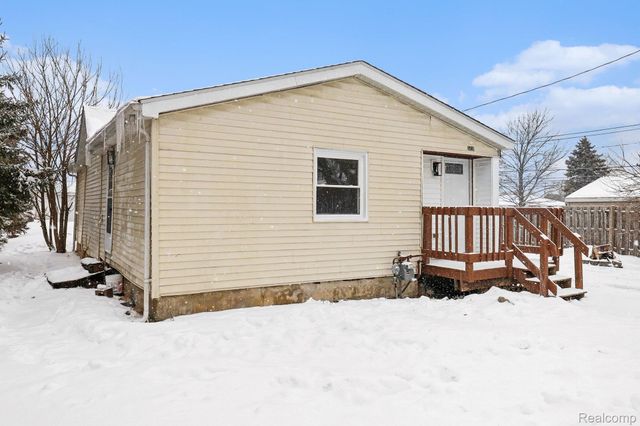 15439 Edgeworth Street, Monroe Charter Township, MI 48161