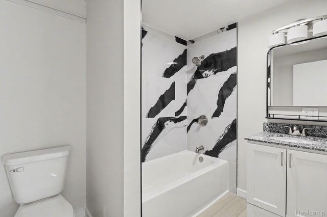 15439 Edgeworth Street, Monroe Charter Township, MI 48161