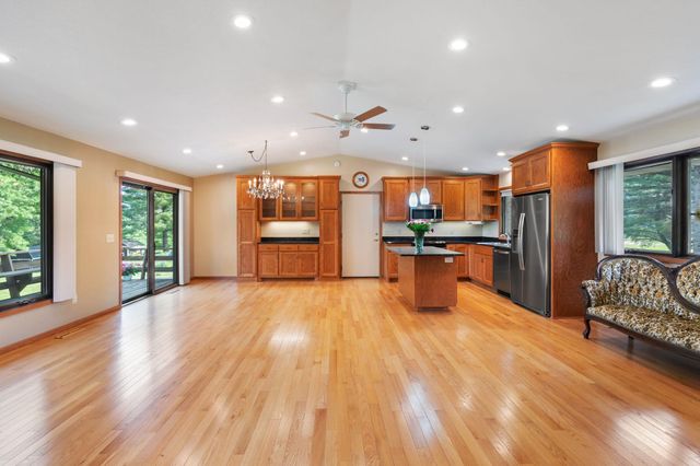 17855 Round Lake Boulevard NW, Andover, MN 55304