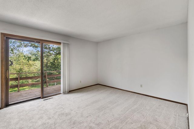 17855 Round Lake Boulevard NW, Andover, MN 55304