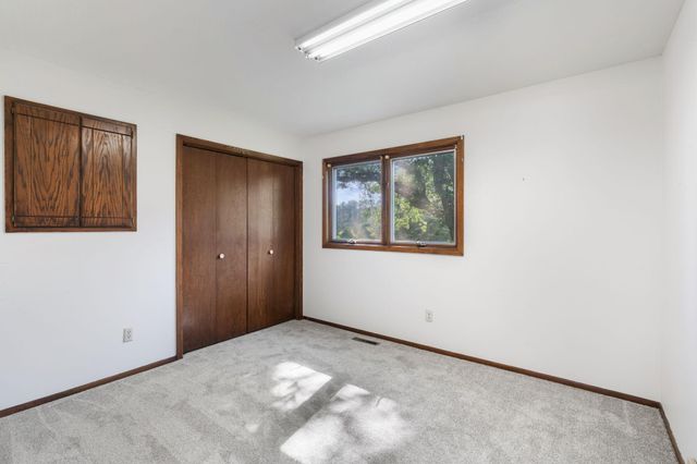 17855 Round Lake Boulevard NW, Andover, MN 55304