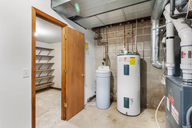 17855 Round Lake Boulevard NW, Andover, MN 55304