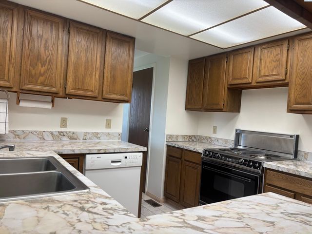 315 N Division St, Palouse, WA 99161