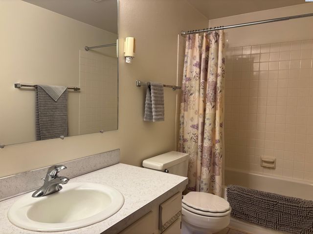 315 N Division St, Palouse, WA 99161