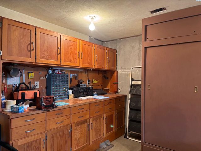 315 N Division St, Palouse, WA 99161