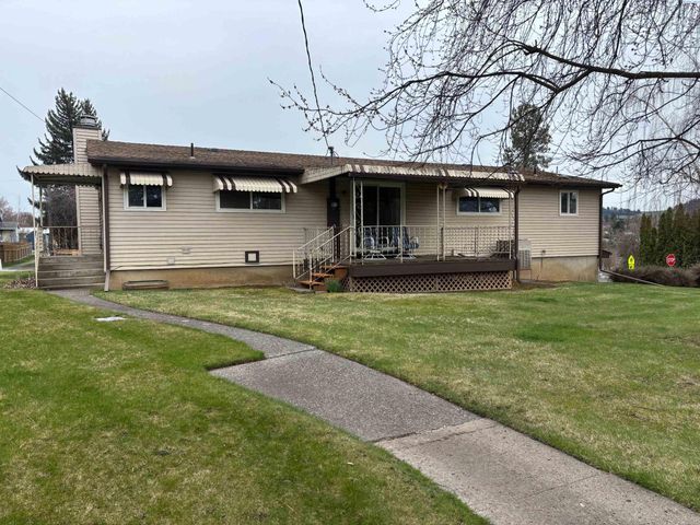 315 N Division St, Palouse, WA 99161