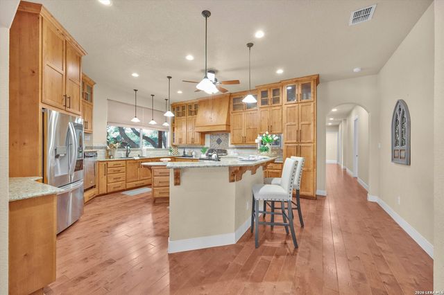 10319 Oak Forest, New Braunfels, TX 78132